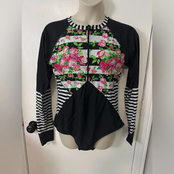 FLORAL PRINTED STRIPE ZIP FRONT LONG SLEEVE SURF SWIMSUIT SIZE 2X #1276 - Picture 1 of 5